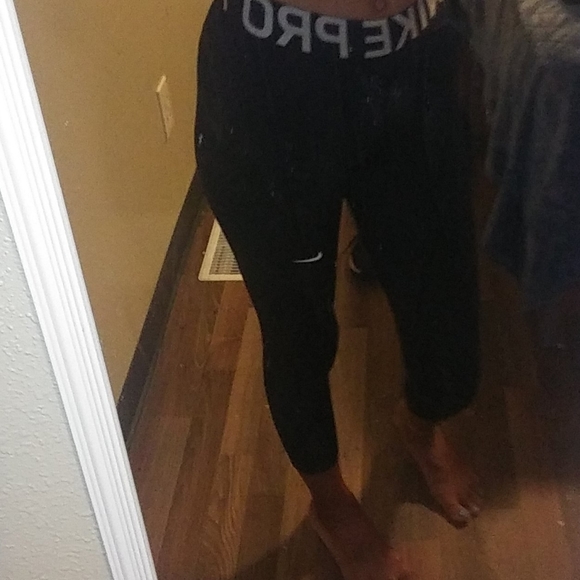 Nike pro women crops - Picture 1 of 4